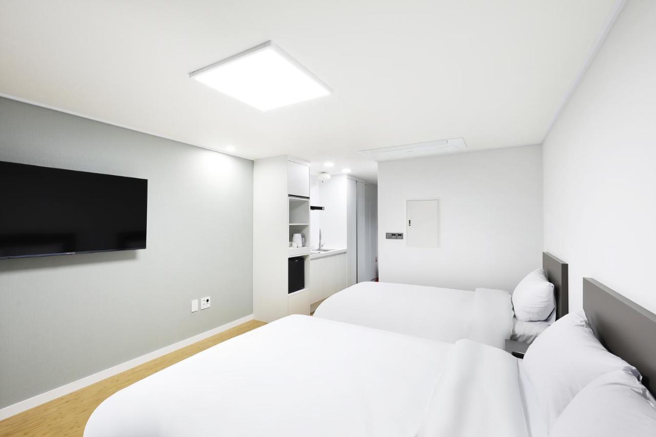 Mokpo Ocean Hotel Экстерьер фото